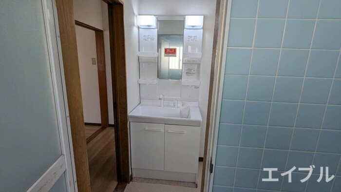 物件内観写真10　(洗面)