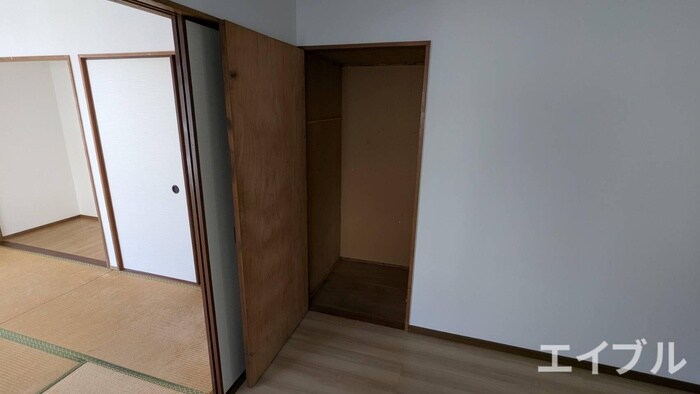 物件内観写真18　(収納)