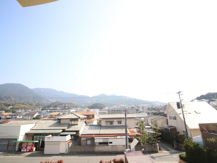 物件内観写真14　(室内からの展望)