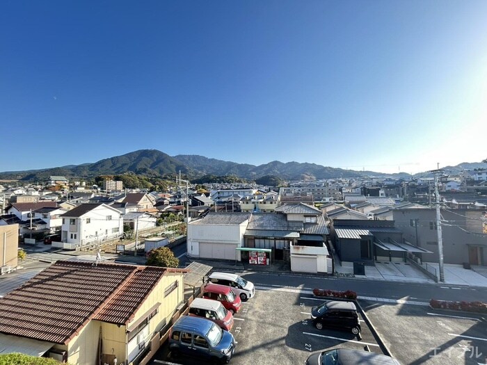 物件内観写真21　(室内からの展望)