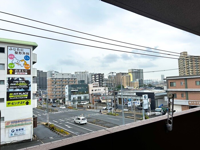 物件内観写真22　(室内からの展望)