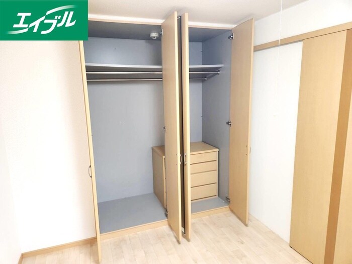 物件内観写真13　(収納)