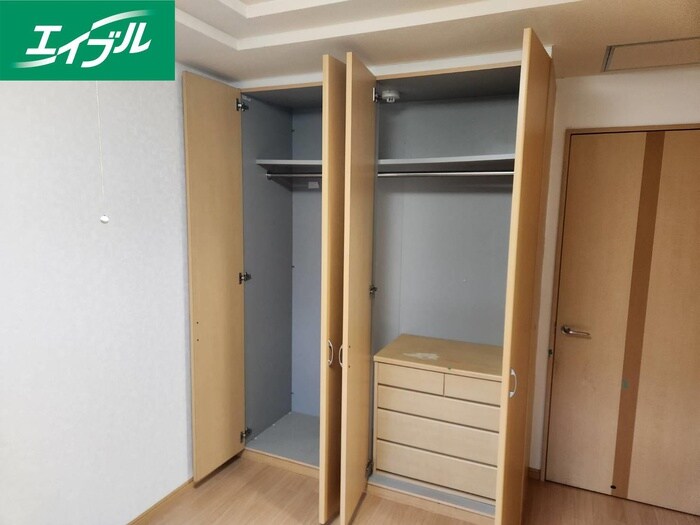 物件内観写真13　(収納)