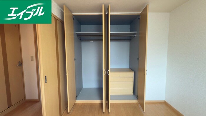 物件内観写真13　(収納)