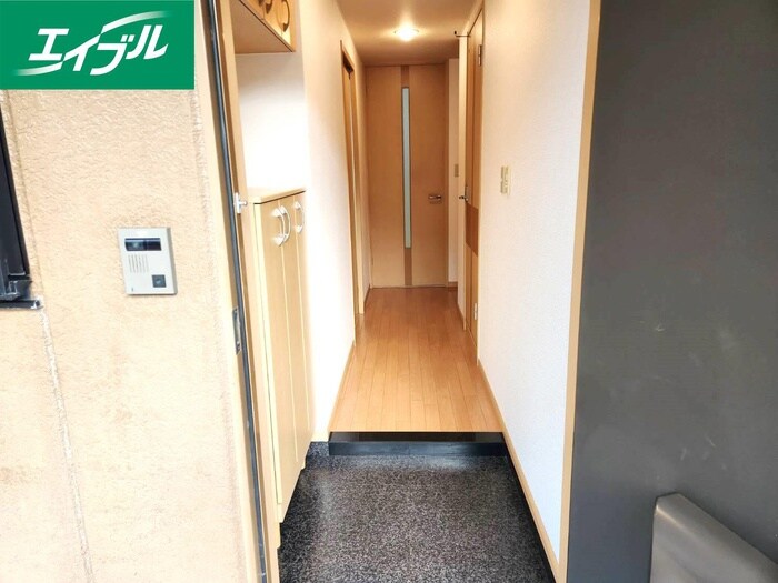 物件内観写真14　(玄関)
