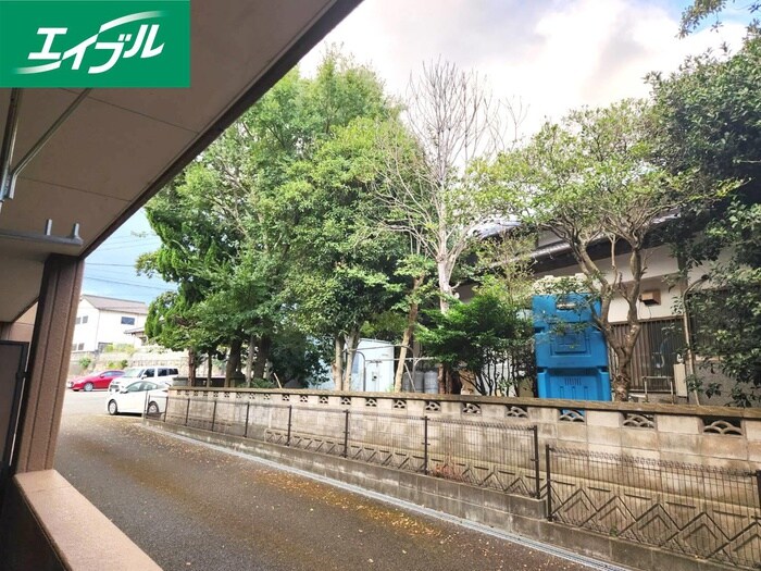 物件内観写真22　(室内からの展望)