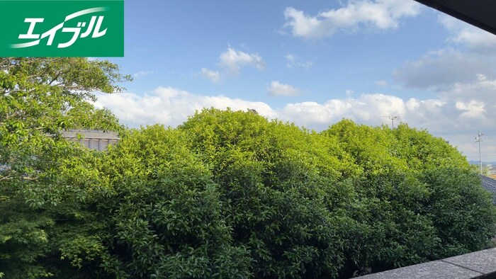 物件内観写真22　(室内からの展望)