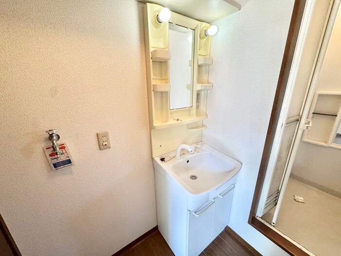 物件内観写真8　(洗面)