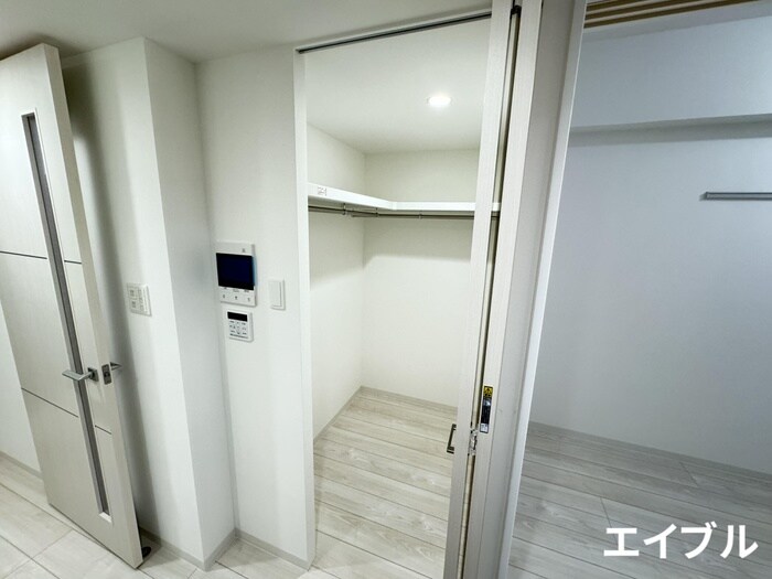 物件内観写真12　(収納)