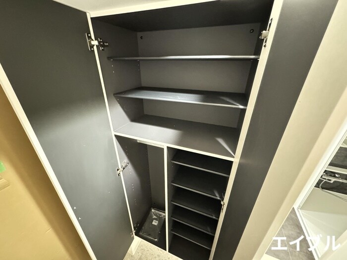 物件内観写真15　(靴箱)