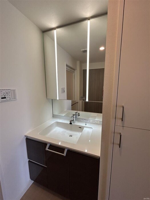 物件内観写真13　(洗面)