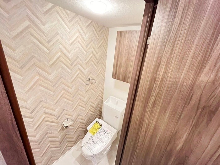 物件内観写真8　(トイレ)