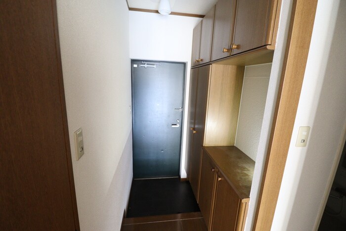 物件内観写真17　(玄関)