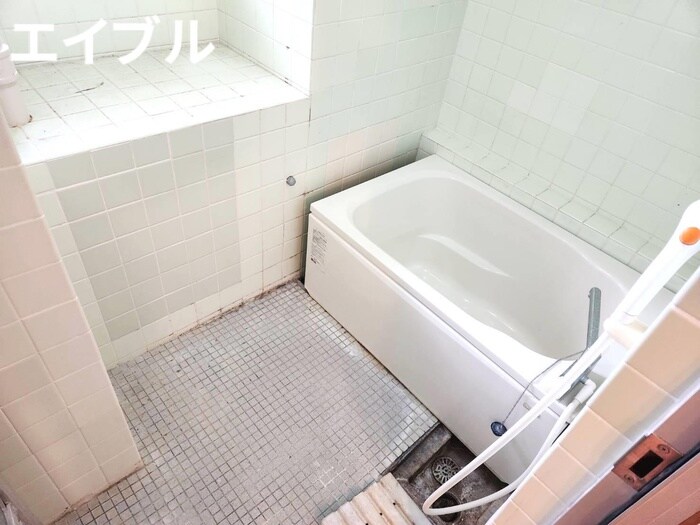 物件内観写真9　(バス／シャワールーム等)