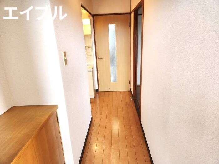 物件内観写真18　(廊下)