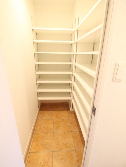 物件内観写真14　(靴箱)