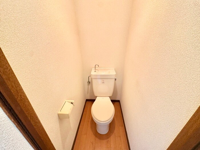 物件内観写真10　(トイレ)