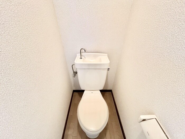 物件内観写真10　(トイレ)