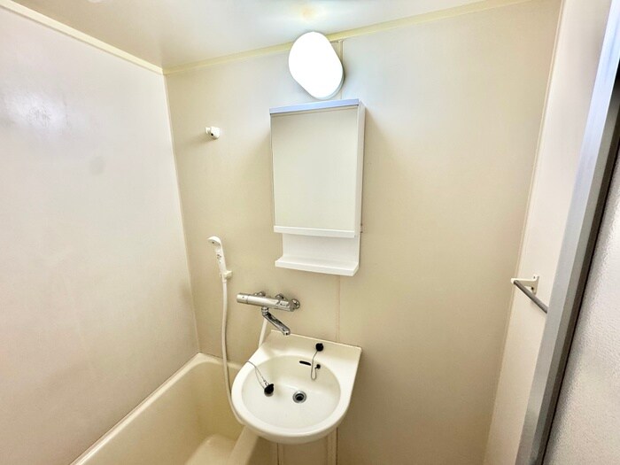 物件内観写真11　(洗面)