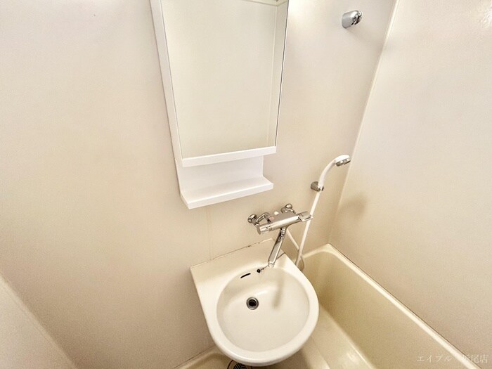 物件内観写真11　(洗面)