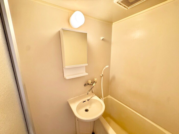 物件内観写真11　(洗面)