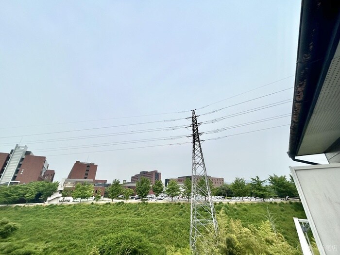 物件内観写真16　(室内からの展望)