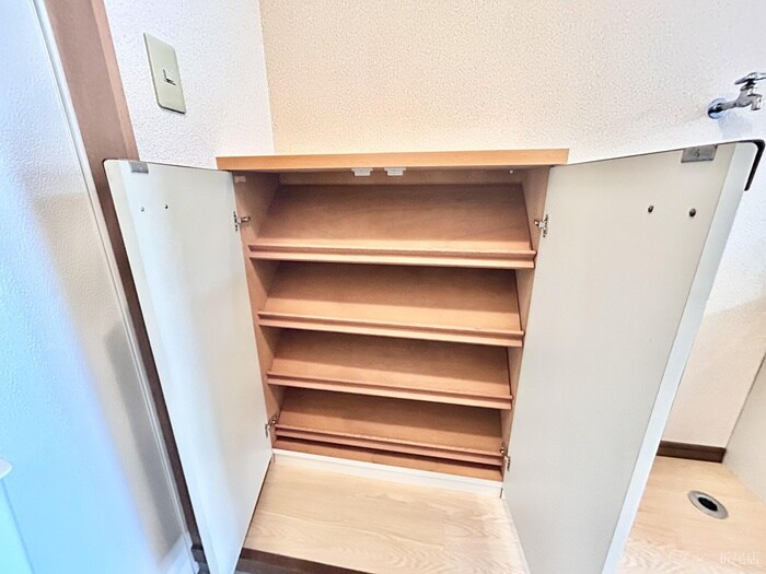 物件内観写真17　(靴箱)