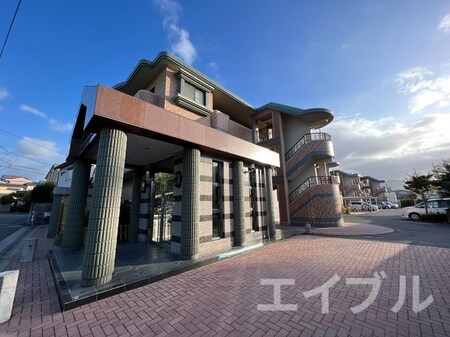 ロ－ヤルマンション筑紫丘外観写真