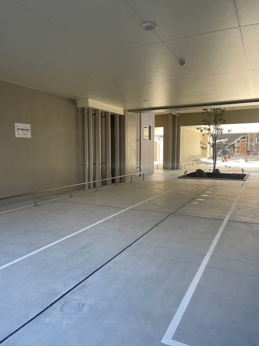 物件外観写真5　(駐輪場)