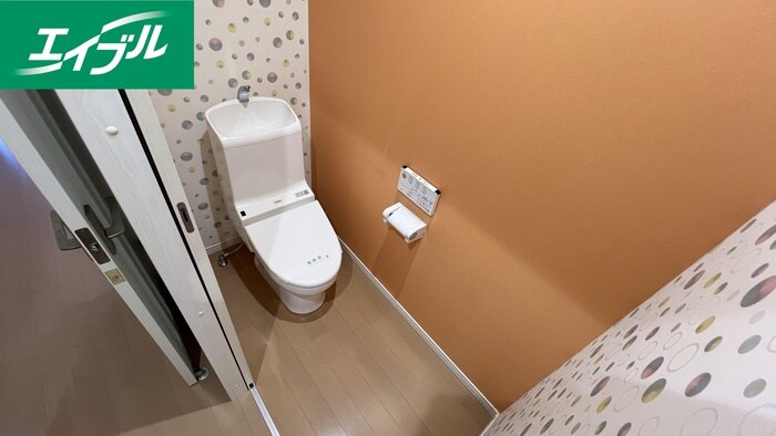 物件内観写真11　(トイレ)