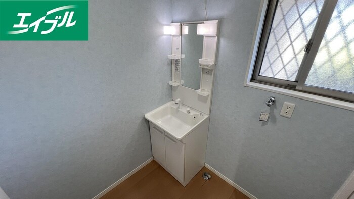 物件内観写真12　(洗面)