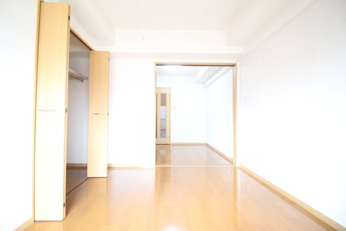 物件内観写真11　(室内からの展望)