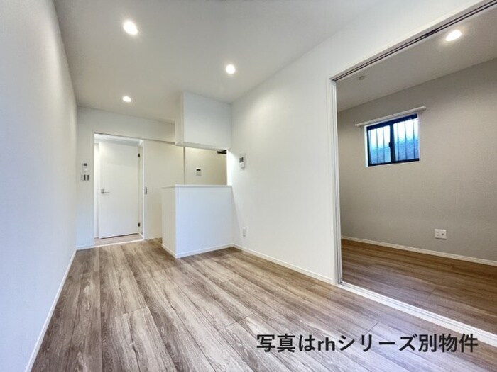 物件内観写真3　(居室)