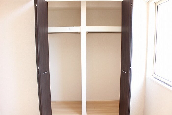 物件内観写真11　(収納)