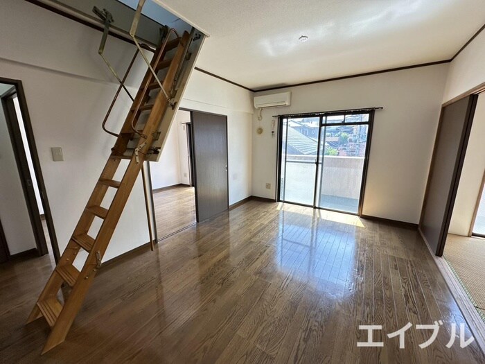 物件内観写真9　(居室)