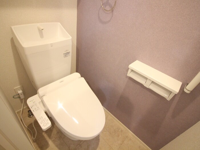 物件内観写真11　(トイレ)