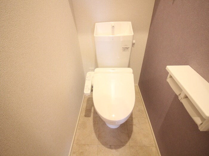 物件内観写真11　(トイレ)