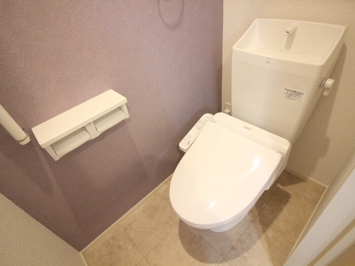 物件内観写真12　(トイレ)