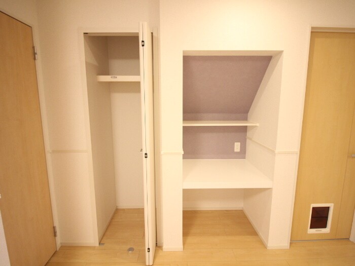 物件内観写真13　(収納)