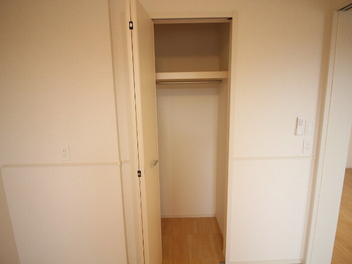 物件内観写真15　(収納)