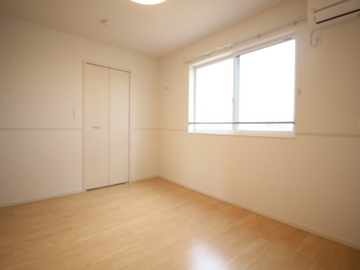 物件内観写真19　(居室)