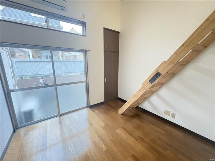 物件内観写真8　(居室)