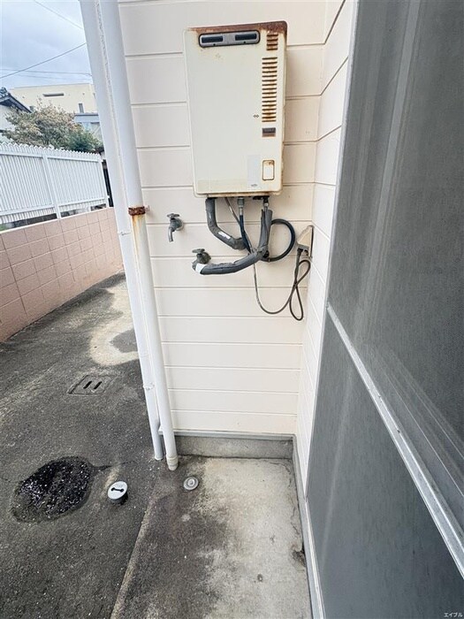 物件内観写真15　(洗濯機置場)