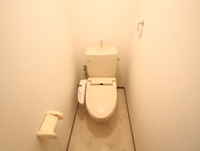 物件内観写真9　(トイレ)