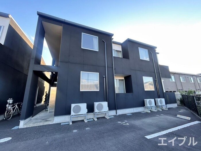 物件外観写真1　(外観写真)