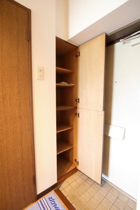 物件内観写真14　(靴箱)