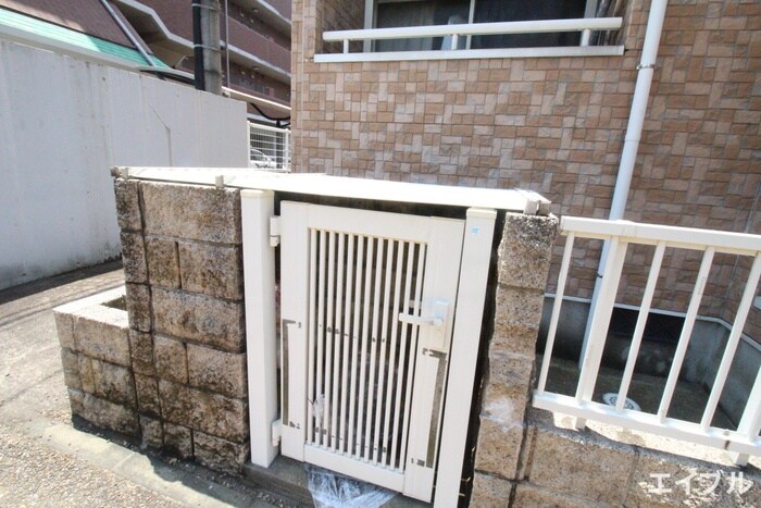 物件外観写真4　(建物設備)