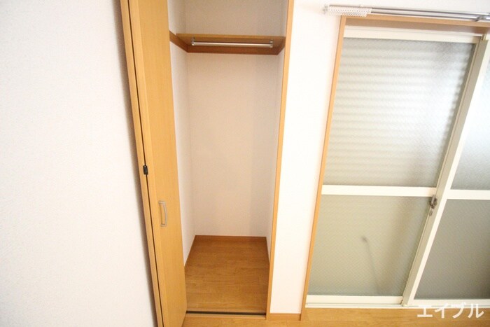 物件内観写真12　(収納)
