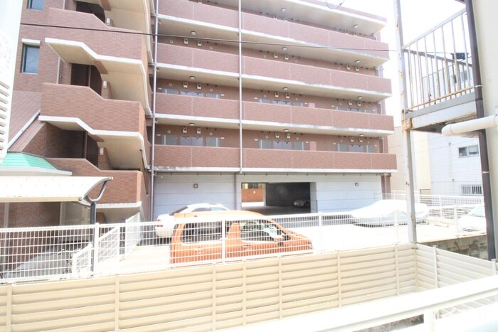 物件内観写真15　(室内からの展望)