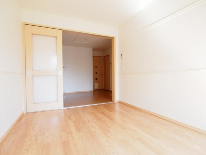 物件内観写真6　(居室)